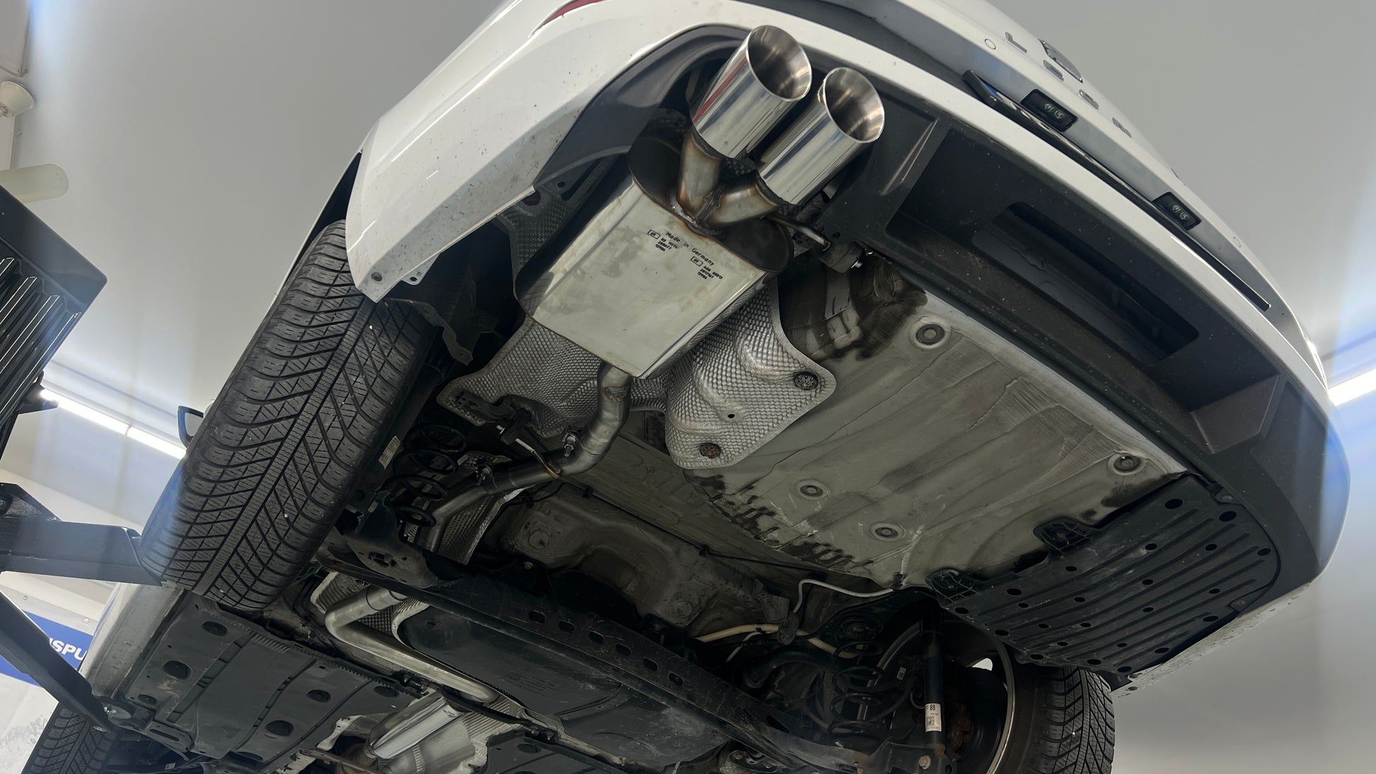 Seat Leon 5F ST - Starre Hinterachse Endschalldämpfer und Vorschalldämpfer - 2x90 Typ 16