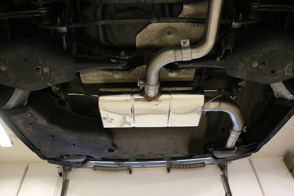 Skoda Octavia NX RS iV Endschalldämpfer - Austritt im linken originalen Endrohr