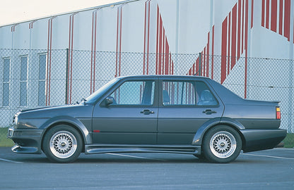 VW Golf 1 Rieger Spoilerstoßstange Breitbau I Golf 1/Scir. 1 auch Breitbau II mit Aussparung für NSW, GFK, 
Gutachten, Montagezubehör