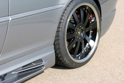 BMW 3er E46 Rieger Seitenschweller (185mm) -> nicht für Touring tiefe Version, links, mit Schacht und 2 Ausschnitten, ABS, 
inkl. Alugitter, Gutachten, Montagezubehör