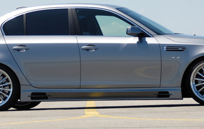 BMW 5er E60 Rieger Seitenschweller  rechts, mit Schacht und 2 Ausschnitten, ABS, 
inkl. Alugitter, Gutachten, Montagezubehör
