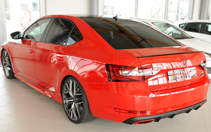 Skoda Superb III (3T/3V) Rieger Heckeinsatz nur 2.0 TSI (200/206kW) für orig. Endrohrblende li. u. re., ABS, für Fzg. mit Einparkhilfe (PDC), 
inkl. Montagezubehör, Gutachten