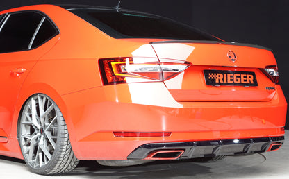 Skoda Superb III (3T/3V) Rieger Heckeinsatz nur 2.0 TSI (200/206kW) für orig. Endrohrblende li. u. re., ABS, schwarz glänzend, für Fzg. mit Anhängekupplung, Einparkhilfe (PDC), 
inkl. Montagezubehör, Gutachten