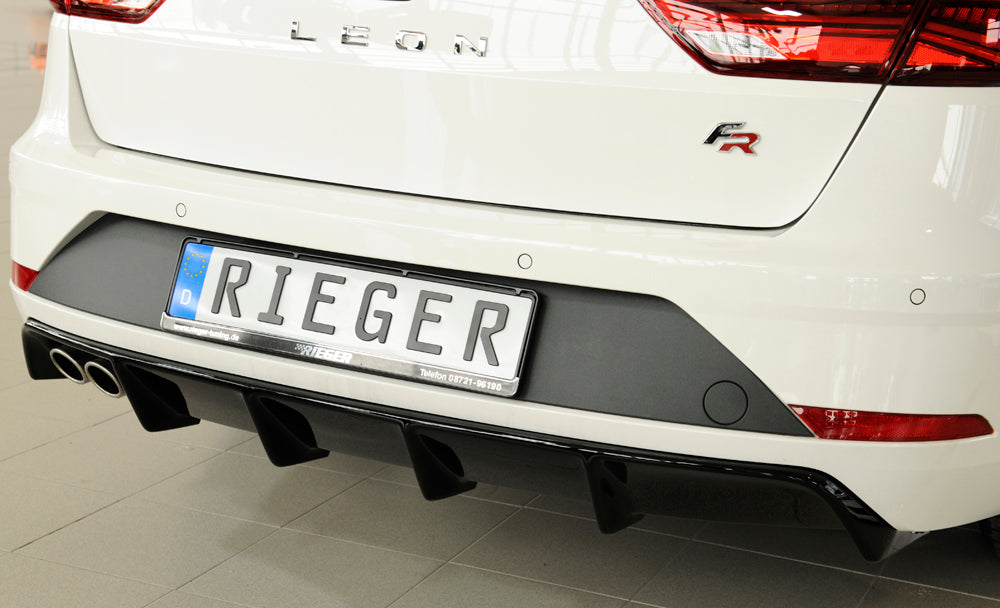 Seat Leon FR (5F) Rieger Heckeinsatz (wie 88134+AHK) für Fzg. mit orig. Anhängekupplung für Doppelendrohr li., ABS, schwarz glänzend, für Fzg. mit Anhängekupplung, 
inkl. Montagezubehör, Gutachten