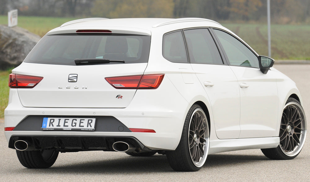 Seat Leon FR (5F) Rieger Heckeinsatz (wie 88147+AHK) für Fzg. mit orig. Anhängekupplung für Sportendrohr li. u. re., (152x95mm oval), ABS, schwarz glänzend, für Fzg. mit Anhängekupplung, 
inkl. Montagezubehör, Gutachten