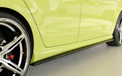 Audi A3 (8V) Rieger Seitenschwelleransatz für S-Line-Schweller / S3-Schweller rechts, für orig. Seitenschweller, ABS, schwarz glänzend, für Fzg. mit S-Line Exterieur, 
inkl. Montagezubehör, Gutachten