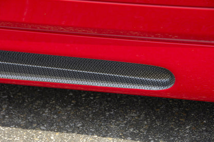 Audi A4 (8E) Typ B6 Rieger Seitenschweller  rechts, mit Schacht, mit Ausschnitt, ABS, Carbon-Look, für Fzg. mit S-Line Exterieur und ohne S-Line Exterieur, 
inkl. Alugitter, Gutachten, Montagezubehör