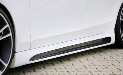 Audi A4 (B8/B81) Rieger Seitenschweller  links, mit Schacht, mit Ausschnitt, ABS, Carbon-Look, für Fzg. mit S-Line Exterieur und ohne S-Line Exterieur, 
inkl. Montagezubehör, Alugitter, Gutachten