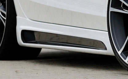 Audi A4 (B8/B81) Rieger Seitenschweller  rechts, mit Schacht, mit Ausschnitt, ABS, Carbon-Look, für Fzg. mit S-Line Exterieur und ohne S-Line Exterieur, 
inkl. Montagezubehör, Alugitter, Gutachten
