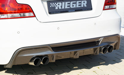BMW 1er E82, E88  (182 / 1C) Rieger Heckeinsatz  für Doppelendrohr li. u. re., (4x80mm ø), ABS, Carbon-Look, für Fzg. mit M-Technik, 
inkl. Alugitter, Montagezubehör, Gutachten