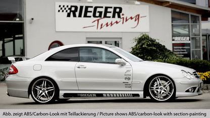 Mercedes CLK (W209) Rieger Seitenschweller  links, mit Schacht und 2 Ausschnitten, Carbon-Look, ABS, 
inkl. Alugitter, Montagezubehör, Gutachten