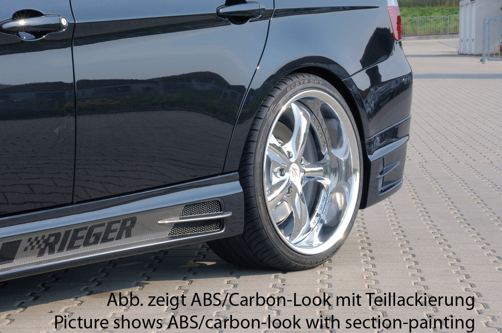 BMW 3er E90 Rieger Seitenschweller  links, mit Schacht und 2 Ausschnitten, ABS, Carbon-Look, 
inkl. Alugitter, Gutachten, Montagezubehör