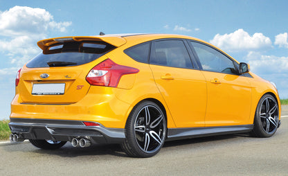 Ford Focus 3 ST Wolf Heckschürzenansatz  W1218646  mit Gittereinsatz li./re., für Doppelendrohr li. u. re., (4x90mm ø), ABS, Carbon-Look, 
inkl. Alugitter, Montagezubehör, Gutachten