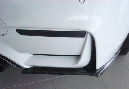 BMW 3er F80 M3 (M3) Carbon Heckschürzenansatz rechts BMW M4 F82/83 u. M3 F80, für orig. Heckschürze rechts, für orig. Heckschürze, Carbon, 
inkl. Montagezubehör, Gutachten