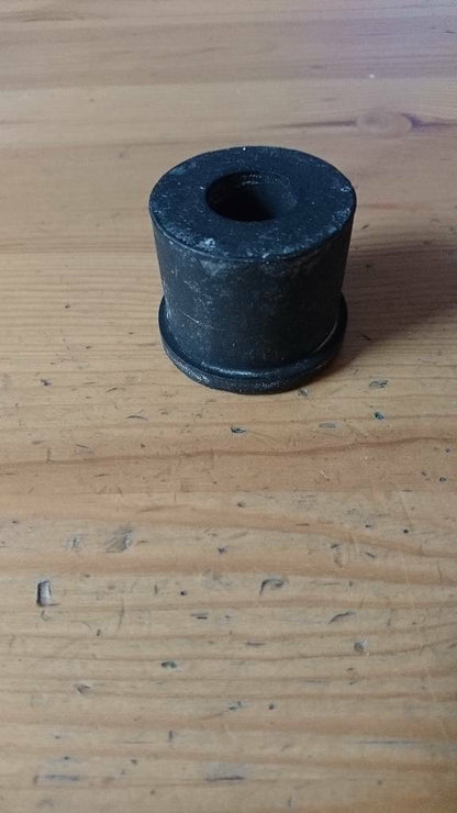 Frontera Buchse Blattfeder hinten neu original GM