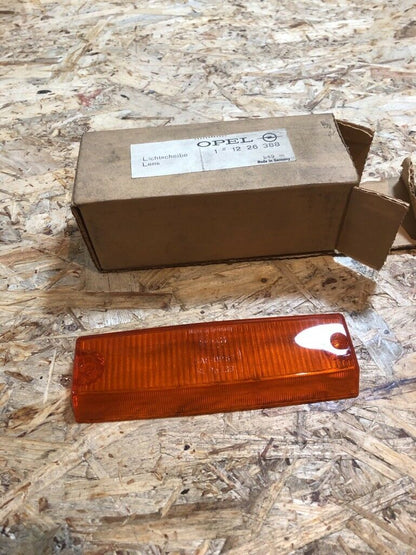 Opel Manta  B Lichtscheibe NEU Original GM