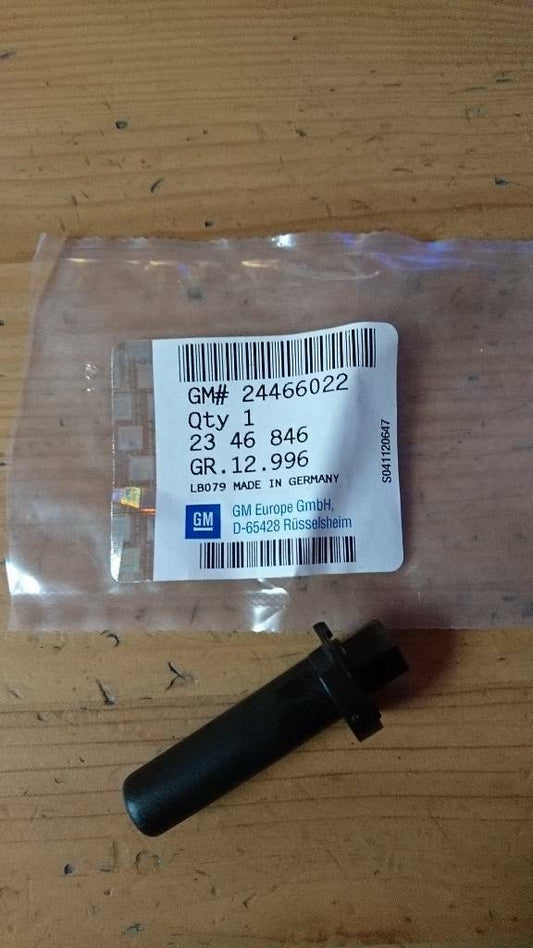 Astra H Vectra C Befestigung Zapfen Laderaum Abdeckung Neu GM