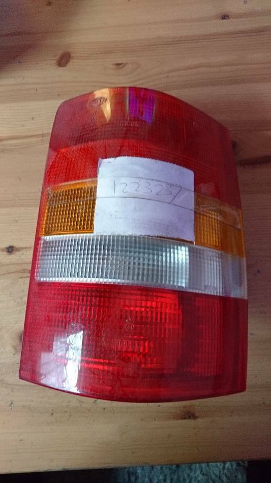 Omega A Caravan Rückleuchte rechts Neu Original GM