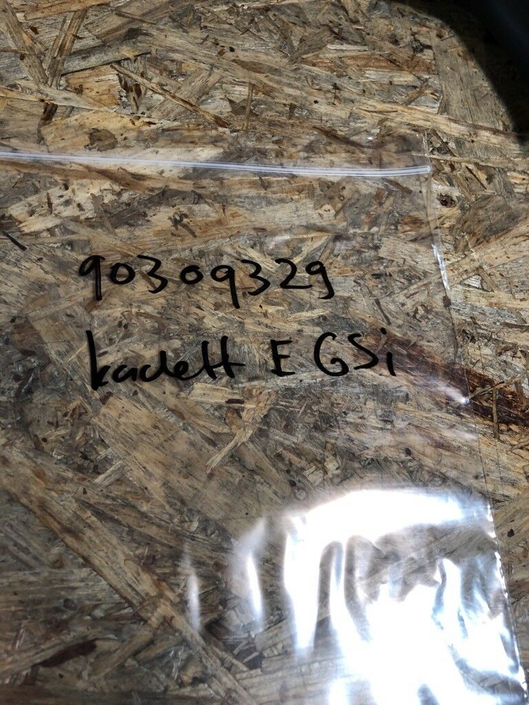 Opel Kadett E GSI Hupe Knopf NEU Original GM