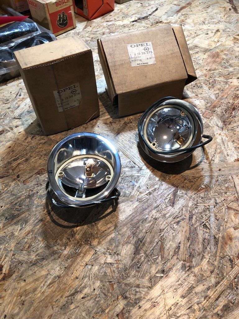 Opel Kadett B Blinker Gehäuse Satz links und rechts NEU Original