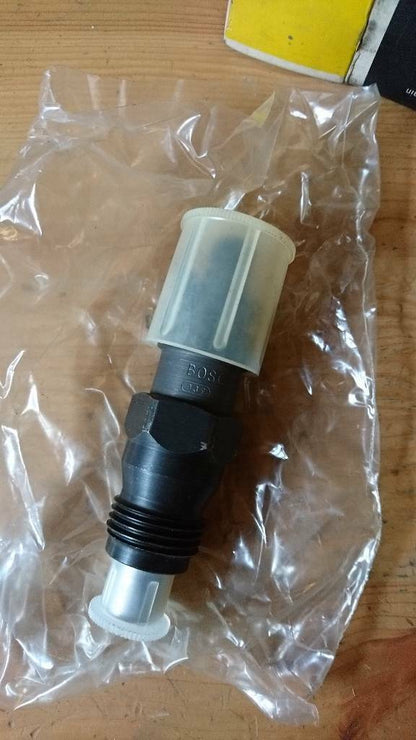Original GM Opel Einspritzdüse Kadett D E Ascona C Neu