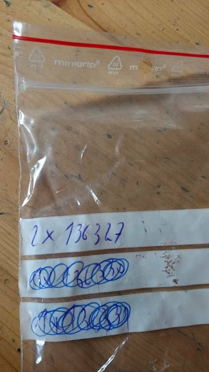Astra F 2x Rosette Türpinn blau links rechts neu original GM