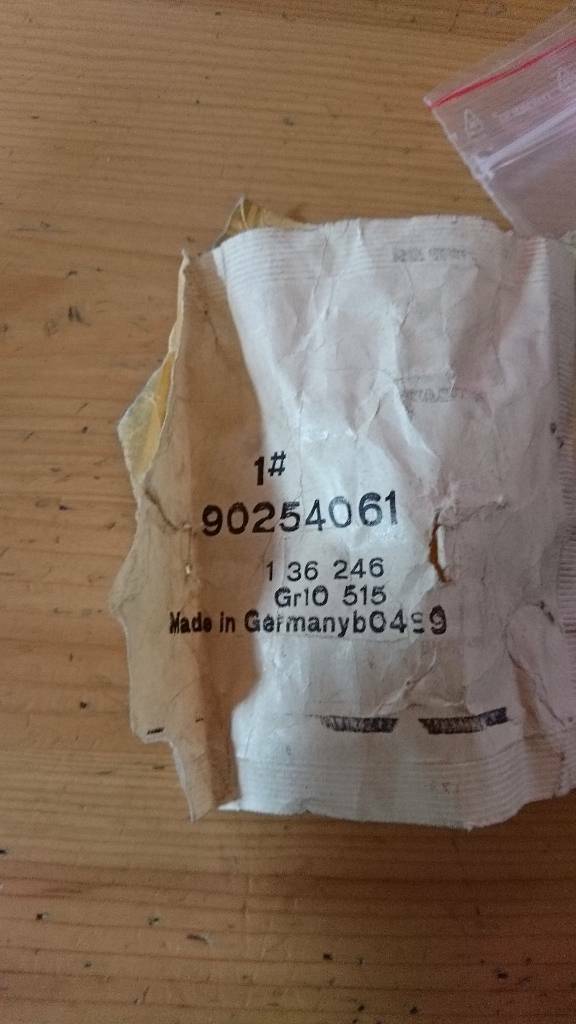 Opel Youngtimer Oldtimer Rosette Blende neu GM 90254061