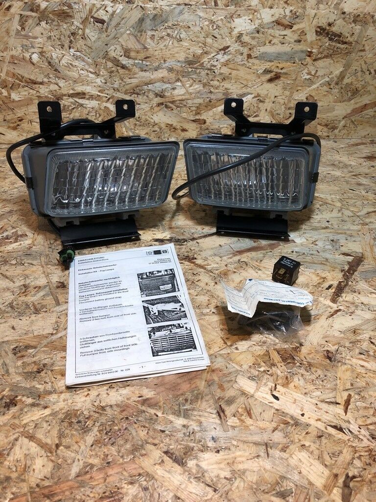Opel Kadett E Nebelscheinwerfer Satz NEU Original GM