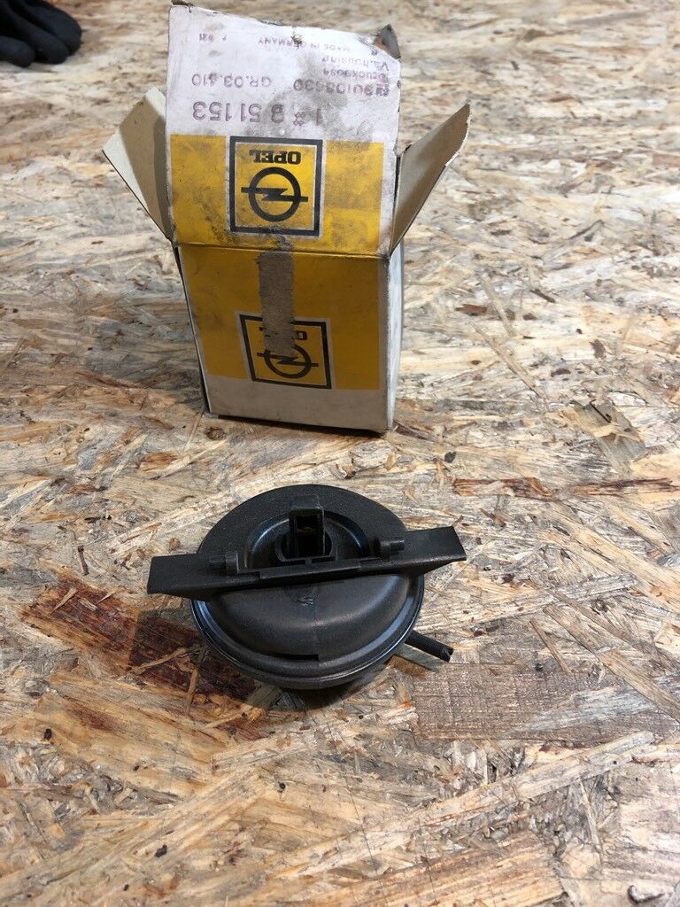 Öl Manta A / B Rekord C / D / E Luftfilter Unterdruck Dose NEU Original