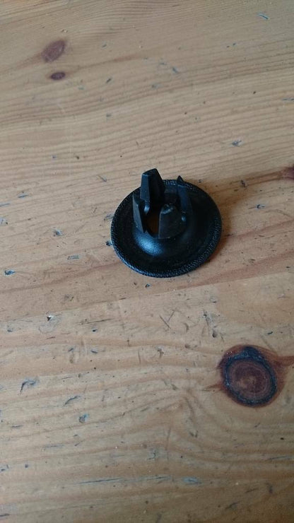 Opel Youngtimer Oldtimer Führungsbuchse neu original GM 168341