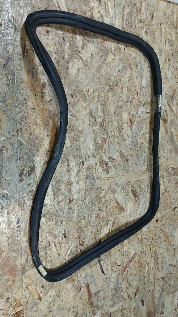 Original GM Opel Kadett C Seitenscheibengummidichtung NEU