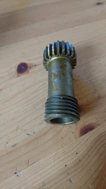 Opel Youngtimer Oldtimer Zahnrad neu original GM 8977354