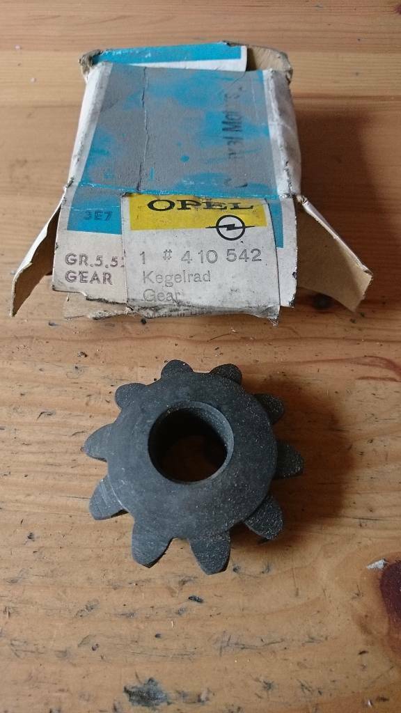 Opel Youngtimer Oldtimer Kegelrad neu original 410542