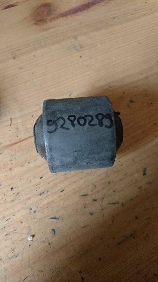 Rekord E Dämpfungsbuchse Hinterachse oben neu original GM