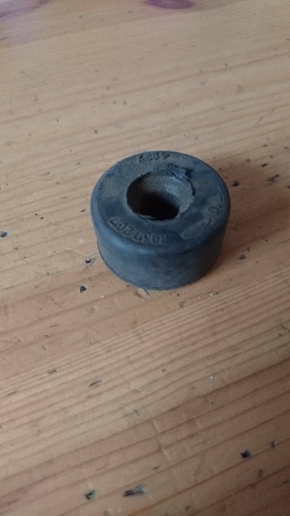 Opel Youngtimer Oldtimer Gummipuffer neu original 8937207