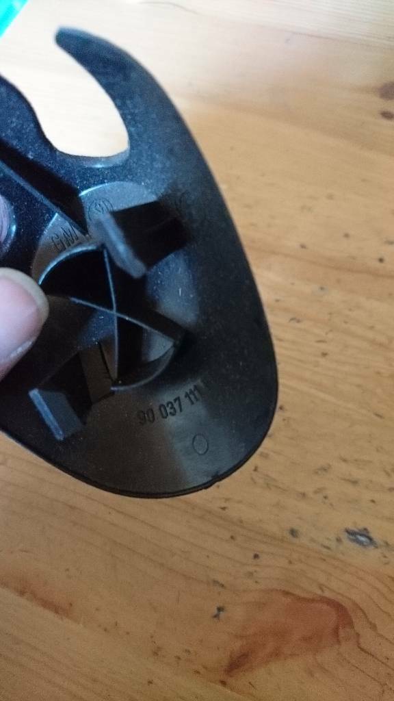 Ascona C Kappe Sicherheitsgurt neu original GM