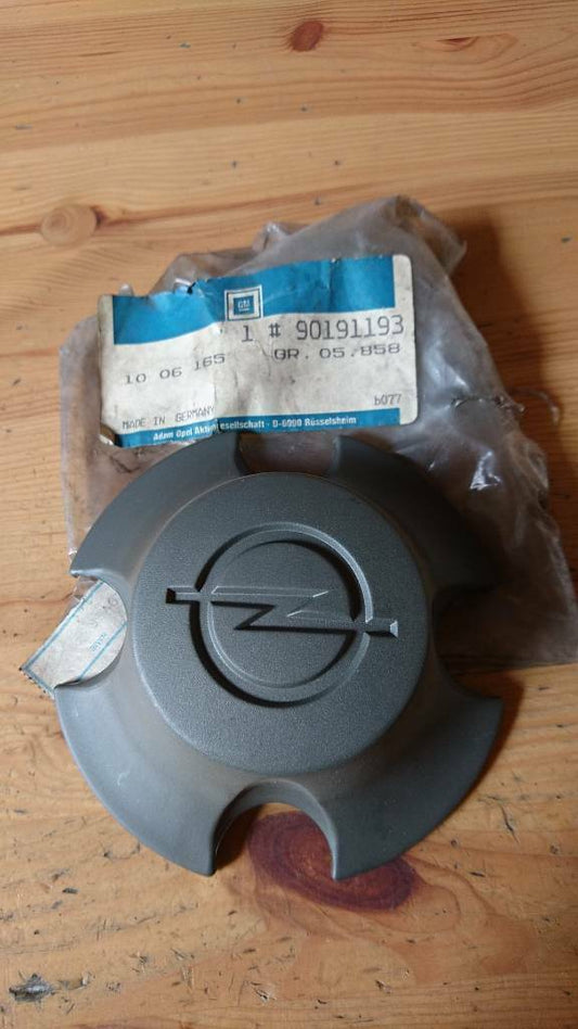 Ascona B C Kadett D Manta B Radkappe Nabendeckel neu original GM