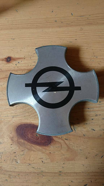 Kadett D E Astra F Radkappe Nabendeckel neu original GM