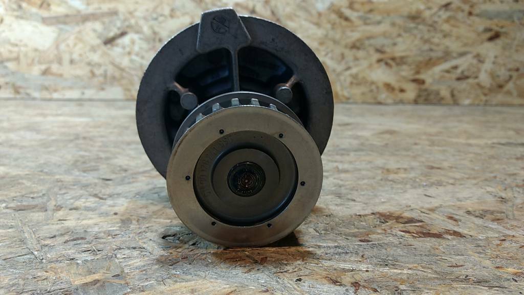 Original GM Opel Wasserpumpe Kadett E Ascona C 1.6 / 1.8 8V NEU