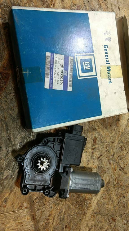 Original GM Opel Tigra A Fenstermotor links NEU