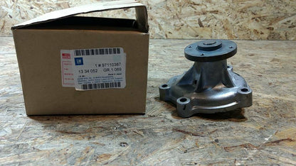 Original GM Opel Wasserpumpe Astra F  Kadett E Vectra A NEU