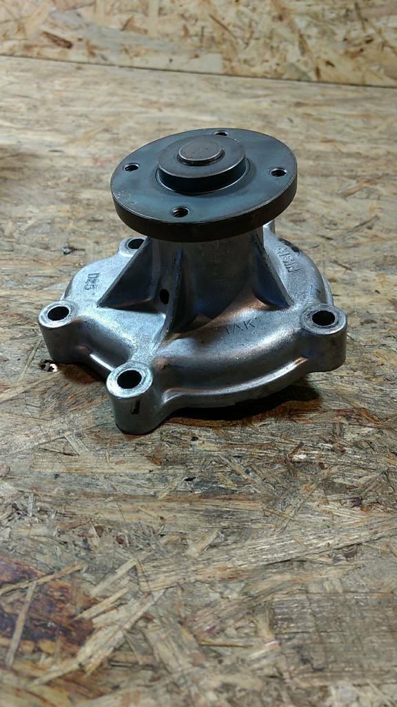 Original GM Opel Wasserpumpe Astra F  Kadett E Vectra A NEU