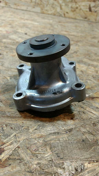 Original GM Opel Wasserpumpe Astra F  Kadett E Vectra A NEU