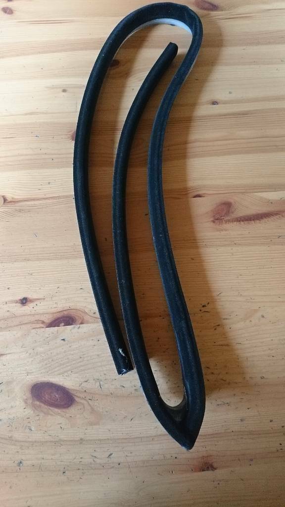 Original GM Senator B Fenster Dichtung vorne links neu