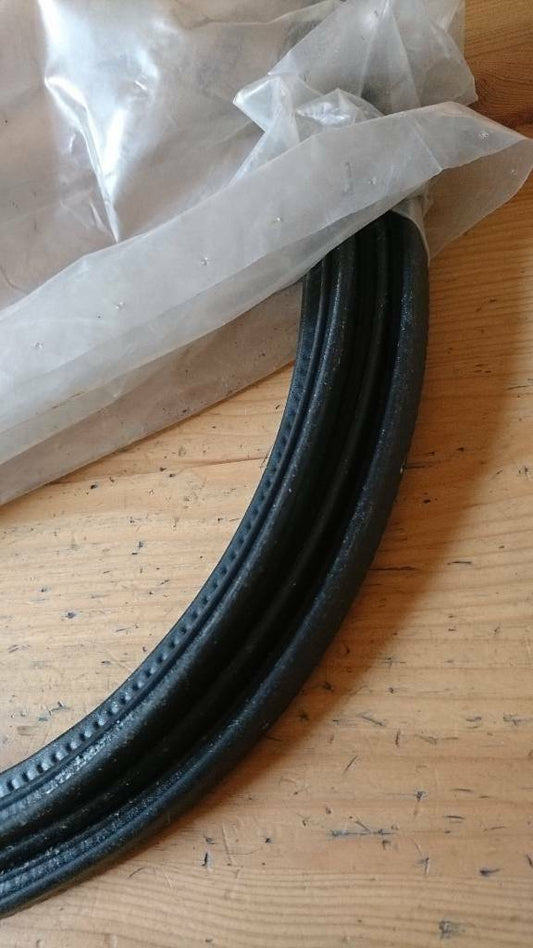 Ascona C CC Fließheck Gummidichtung Heckscheibe neu original GM Opel