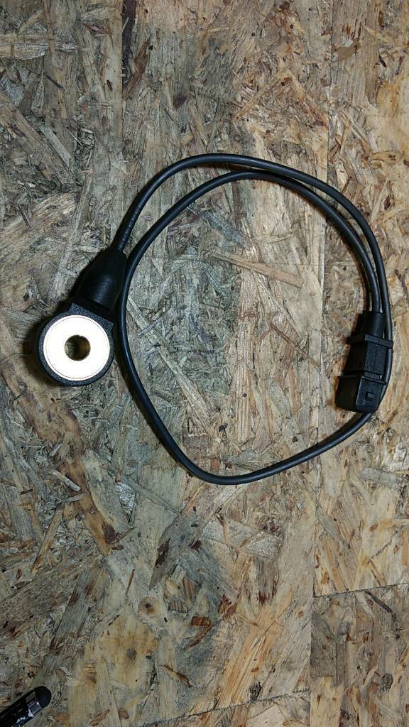 Original GM Opel Vectra B 1.6i 16V Klopfsensor NEU
