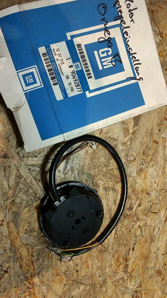 Original GM Omega B Opel Motor-Spiegeleinstellung NEU