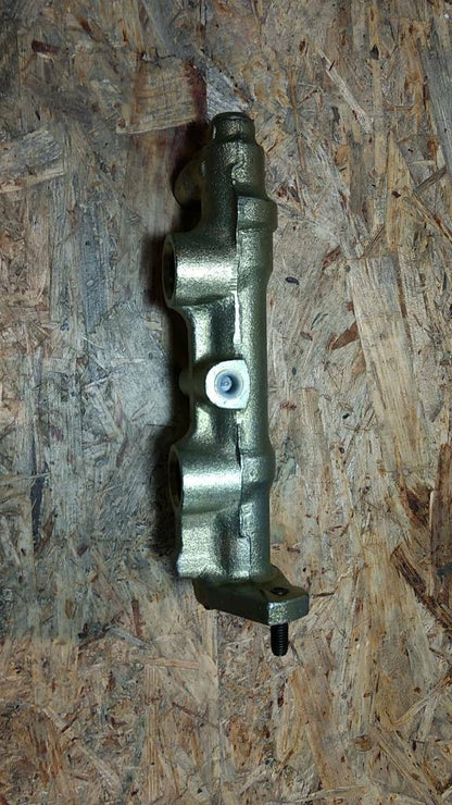 Original GM Opel Kadett D Hauptbremszylinder NEU