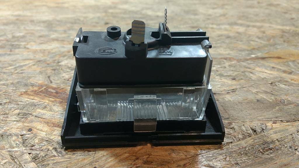 Original GM Opel Omega A Kennzeichenbeleuchtung NEU