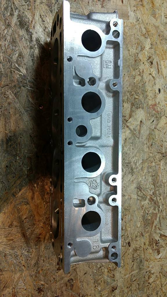 Original GM Opel Ascona C Kadett E Zylinderkopf NEU